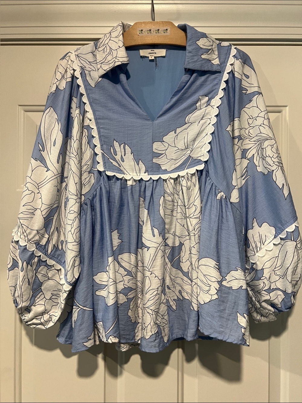 Entro Blue/White Floral Babydoll Sz S Women’s Top Boho Flowy Cottage Whimsy - Picture 4 of 12